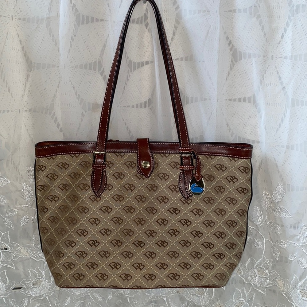 Vintage Dooney & Bourke East West Bucket Shoulder Bag